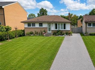 104 Queenston Cres, London, ON N5W 1N6