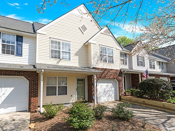 5th image of 8772 Robinson Forest Dr