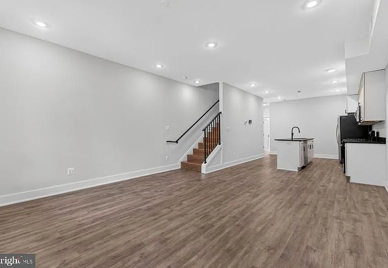 213 Seaton Pl NE #2 — Photo 7