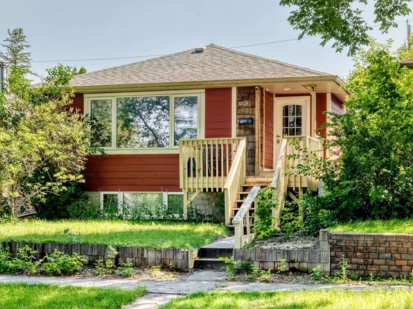 10139 74th St NW, Edmonton, AB T6A 2X8