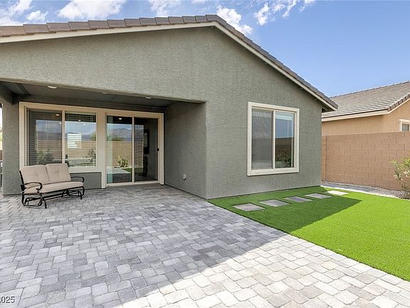 4th image of 2114 Cold Canyon Ave