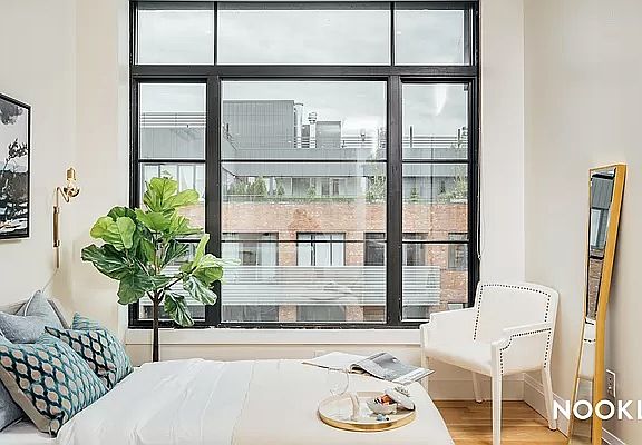 4th image of 329 Gates Ave #409