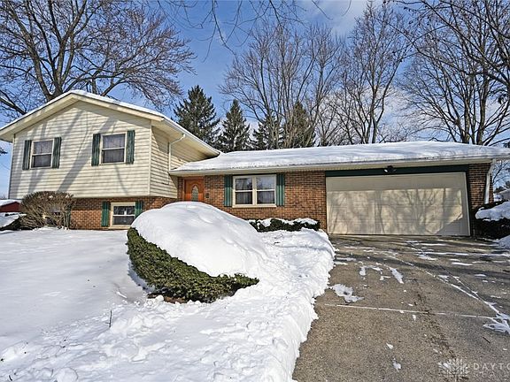 2nd image of 615 Bendwood Way