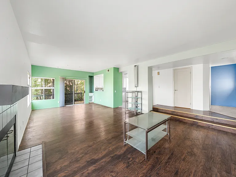 5057 Keeney St — Photo 13