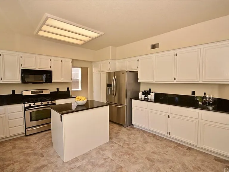 42976 Corte Davila — Photo 10