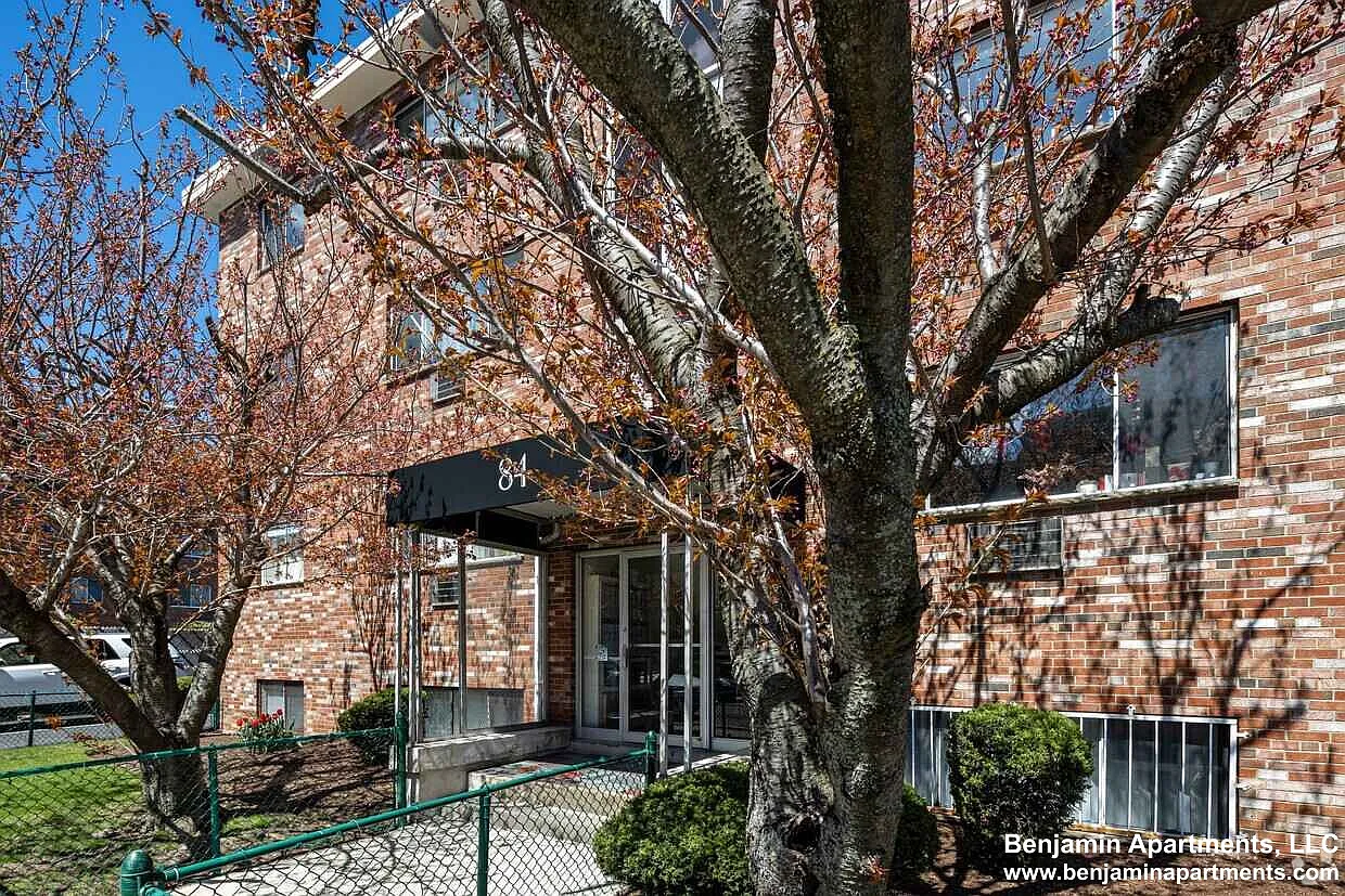 1 bed, $2,350 — Photo 3