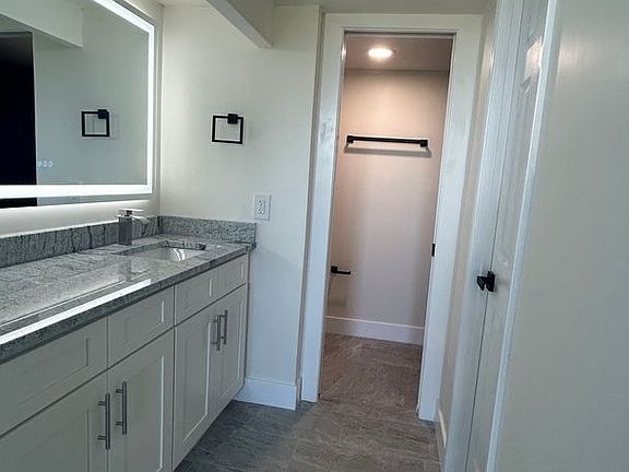 5th image of 2618 Cove Cay Dr Unit 103