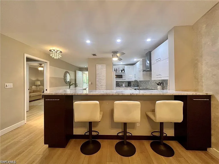 1120 Sarah Jean Cir #B-205 — Photo 18