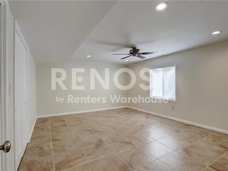 3836 Lloyd St — Photo 3