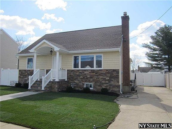 2nd image of 8 Plitt Ave