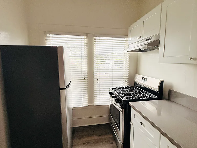4671 Hollywood Blvd #107 — Photo 11