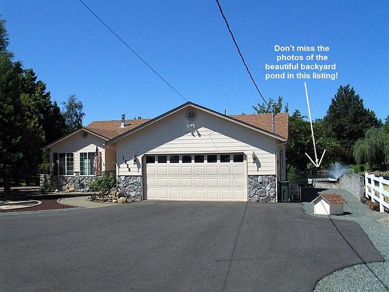 2958049