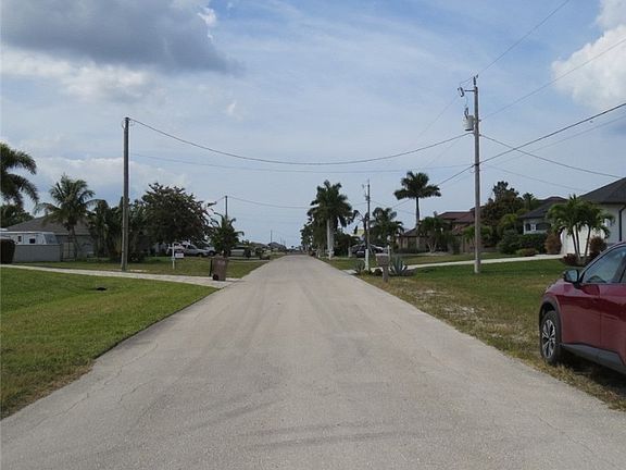 5th image of 4218 NW 33rd St