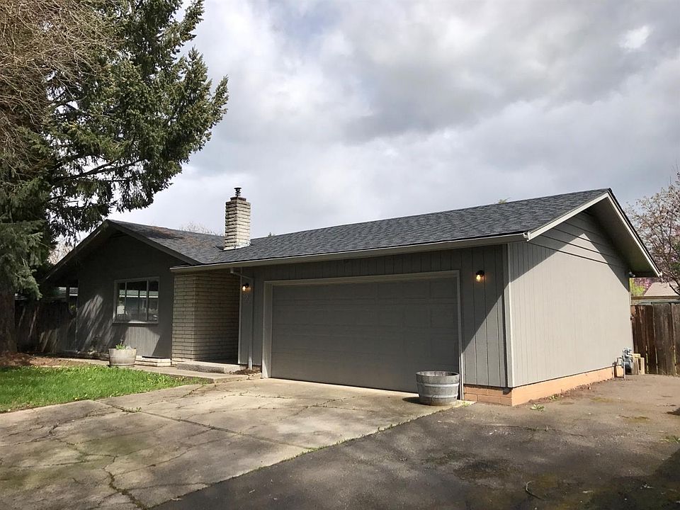 1st image of 222 Teakwood Dr
