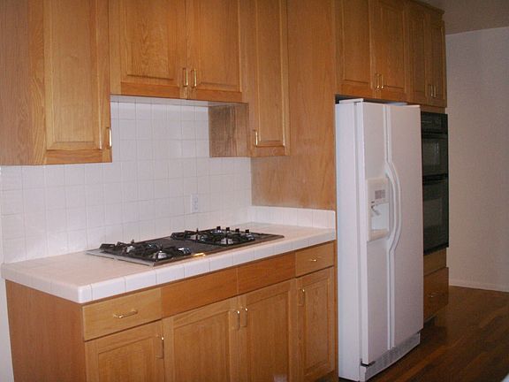 2nd image of 13500 Haynes St