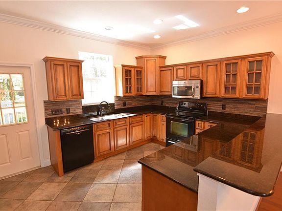 2nd image of 8706 Sleepy Oak Pl