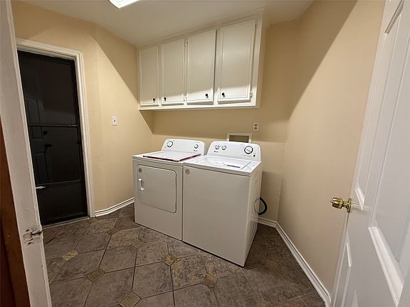 5th image of 503 Lexington Dr