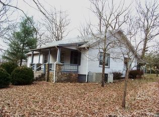 116 3rd St, Monteagle, TN 37356