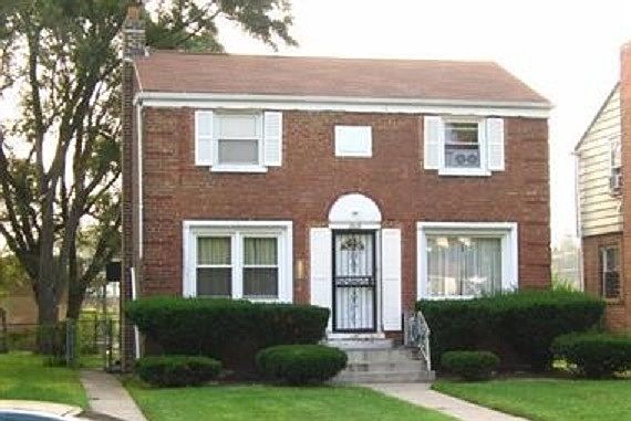 1st image of 9847 S Hoxie Ave