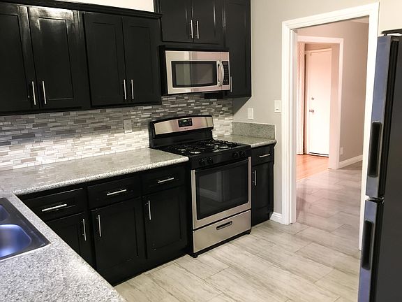 3rd image of 1740 Grevelia St APT G