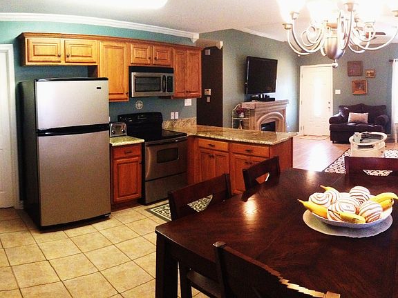Dining/Kitchen