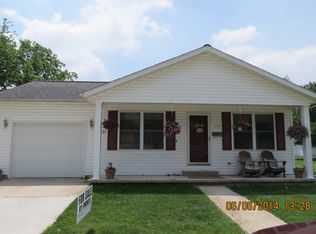 236 N 2nd St, Breese, IL 62230
