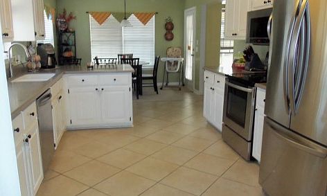 2nd image of 2810 Tracy Lynn Ct