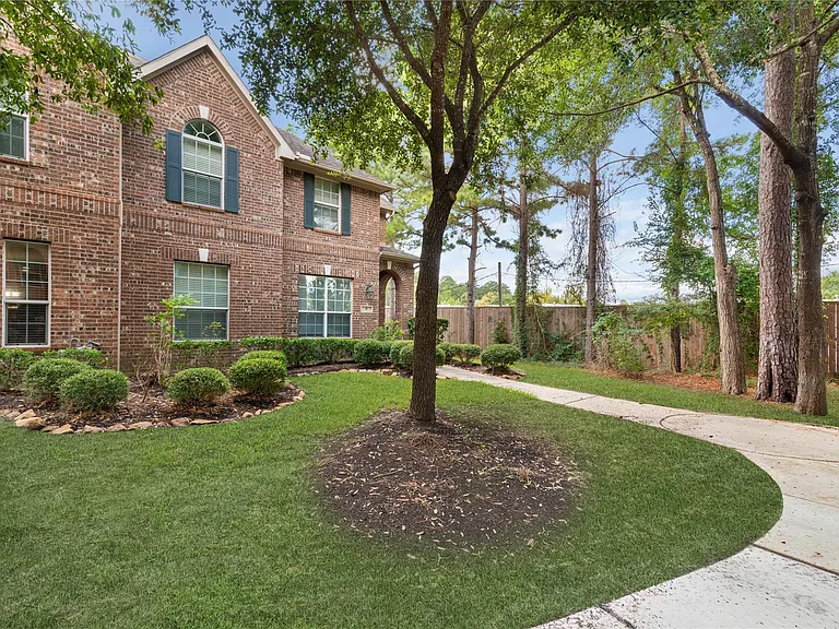 31 Umbria Ln — Photo 2
