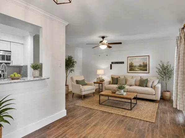 3402 Garrott St APT 1, Houston, TX 77006