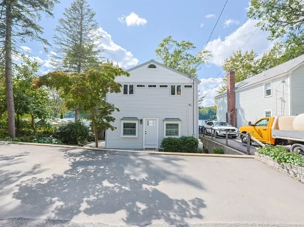 18 Lakeshore Dr, Hopkinton, MA 01748