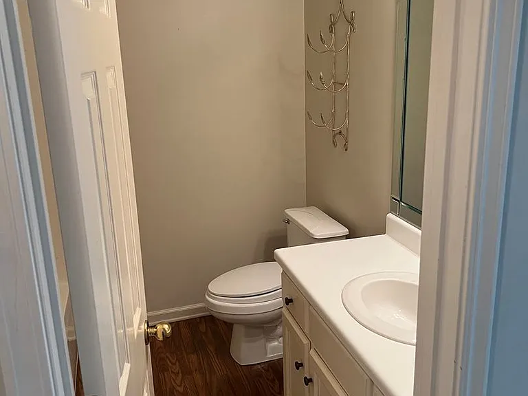 809 Ashland Dr — Photo 13