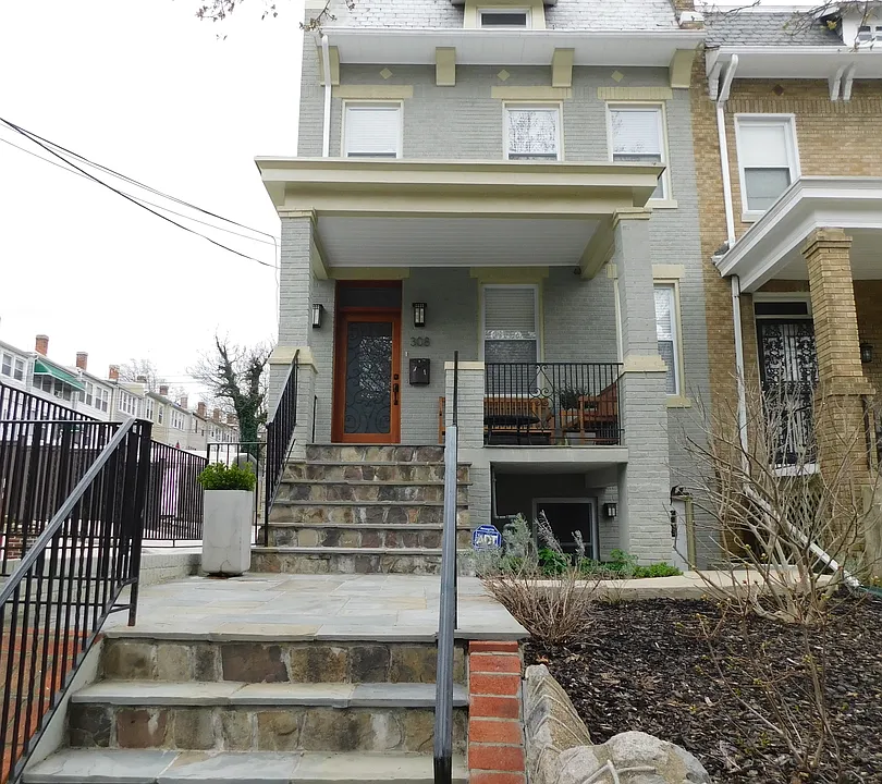 308 Webster St NW #2