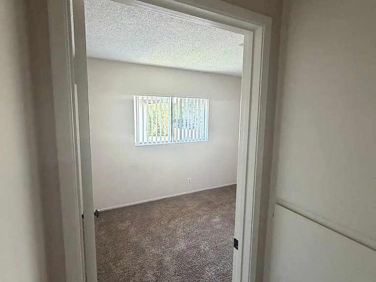 3241 Triumph Ln — Photo 31