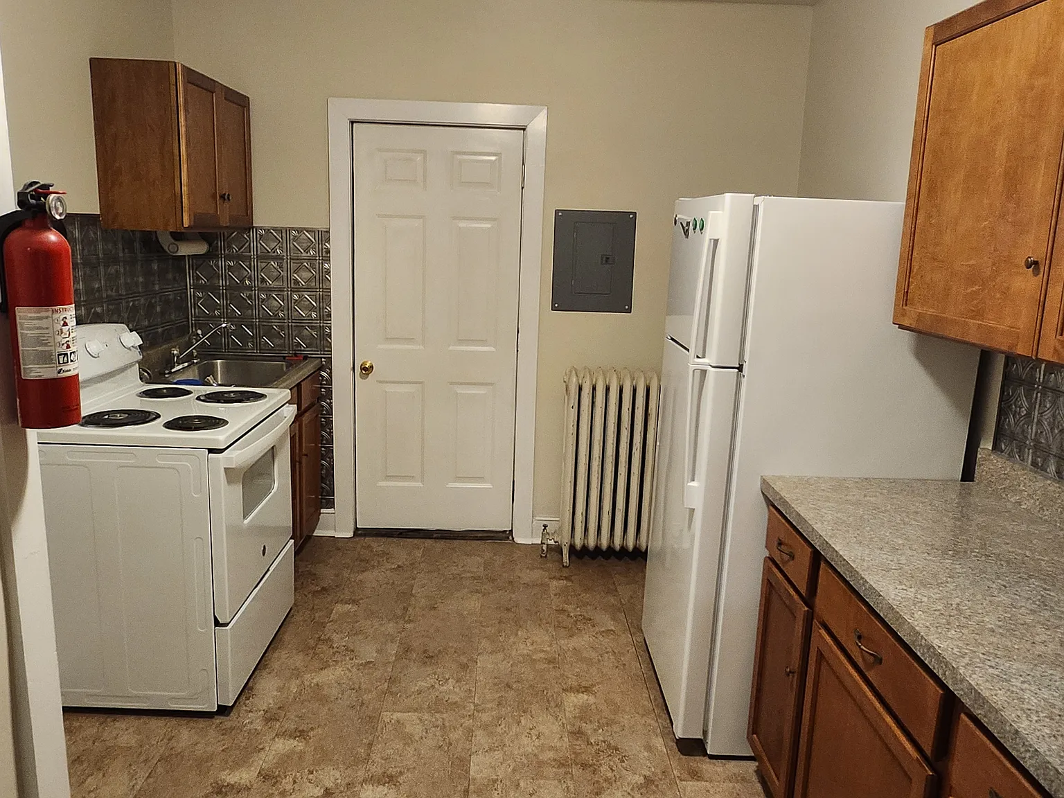 1 bed, 700 sqft, $925 — Photo 2