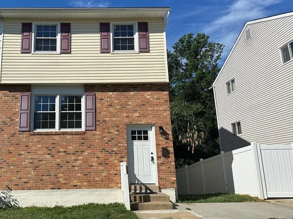 30 Booker Cir, New Castle, DE 19720