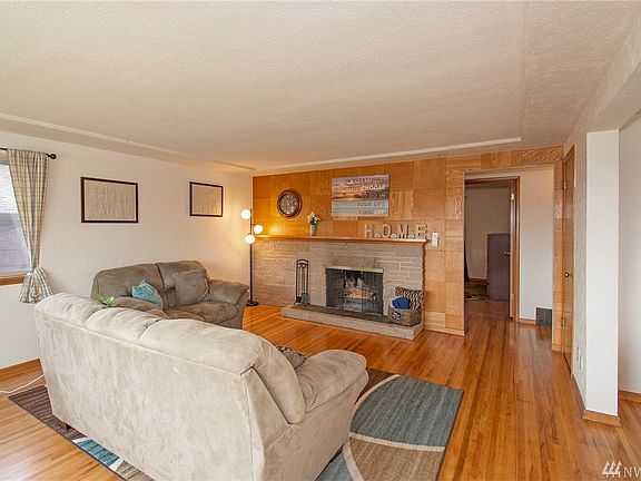 3rd image of 808 S Shirley St
