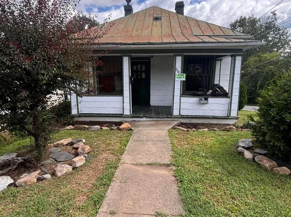 600 Brussels Ave, Clifton Forge, VA 24422
