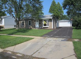 119 Mayfield Dr, Streamwood, IL 60107