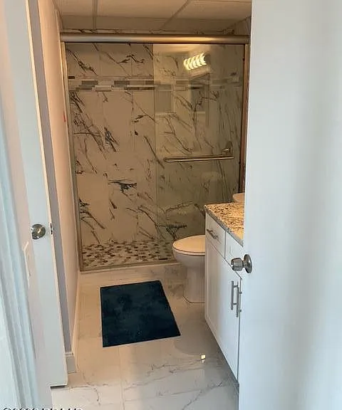 100 Silver Beach Ave #420 — Photo 16