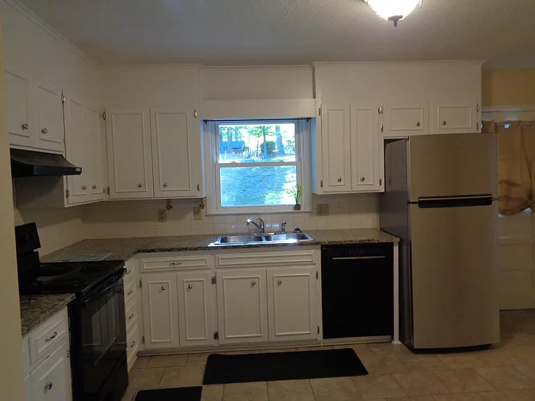 675 Alpine Rd — Photo 8