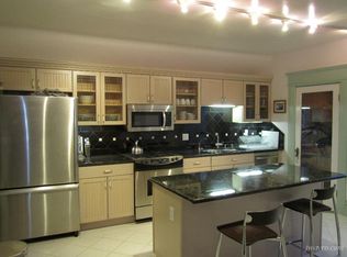 1667 Page St #A, San Francisco, CA 94117