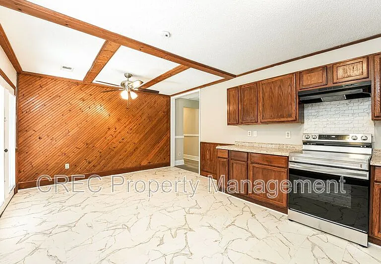 213 Sagebrush Ln — Photo 10
