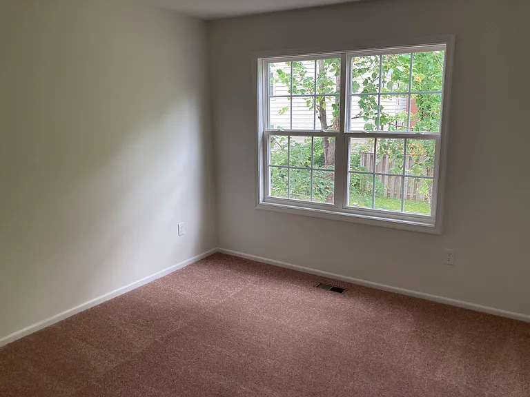 Bedroom #1- New Carpet, New Windows.