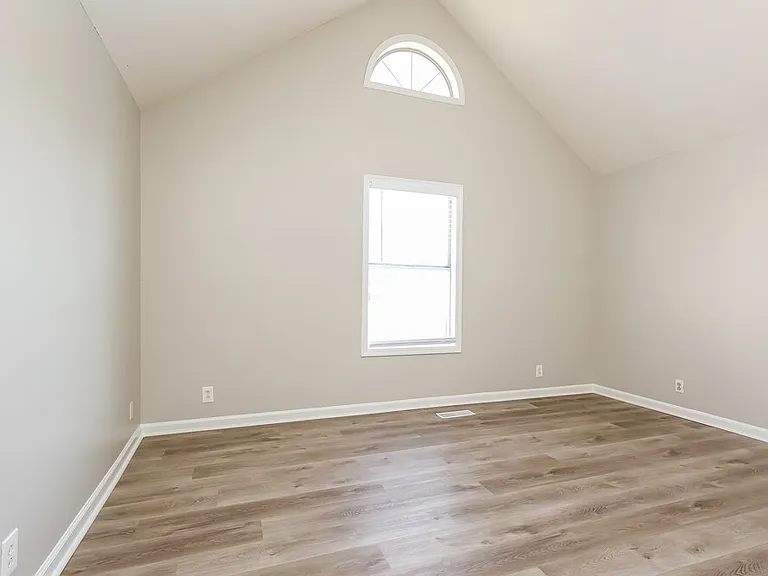 121 Lee Ct — Photo 10