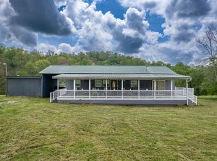 2402 Pond Creek Rd, Belleville, WV 26133