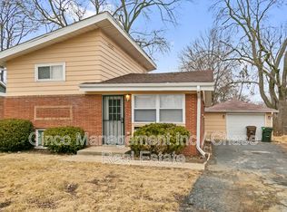 2740 Lexington Dr, Hazel Crest, IL 60429
