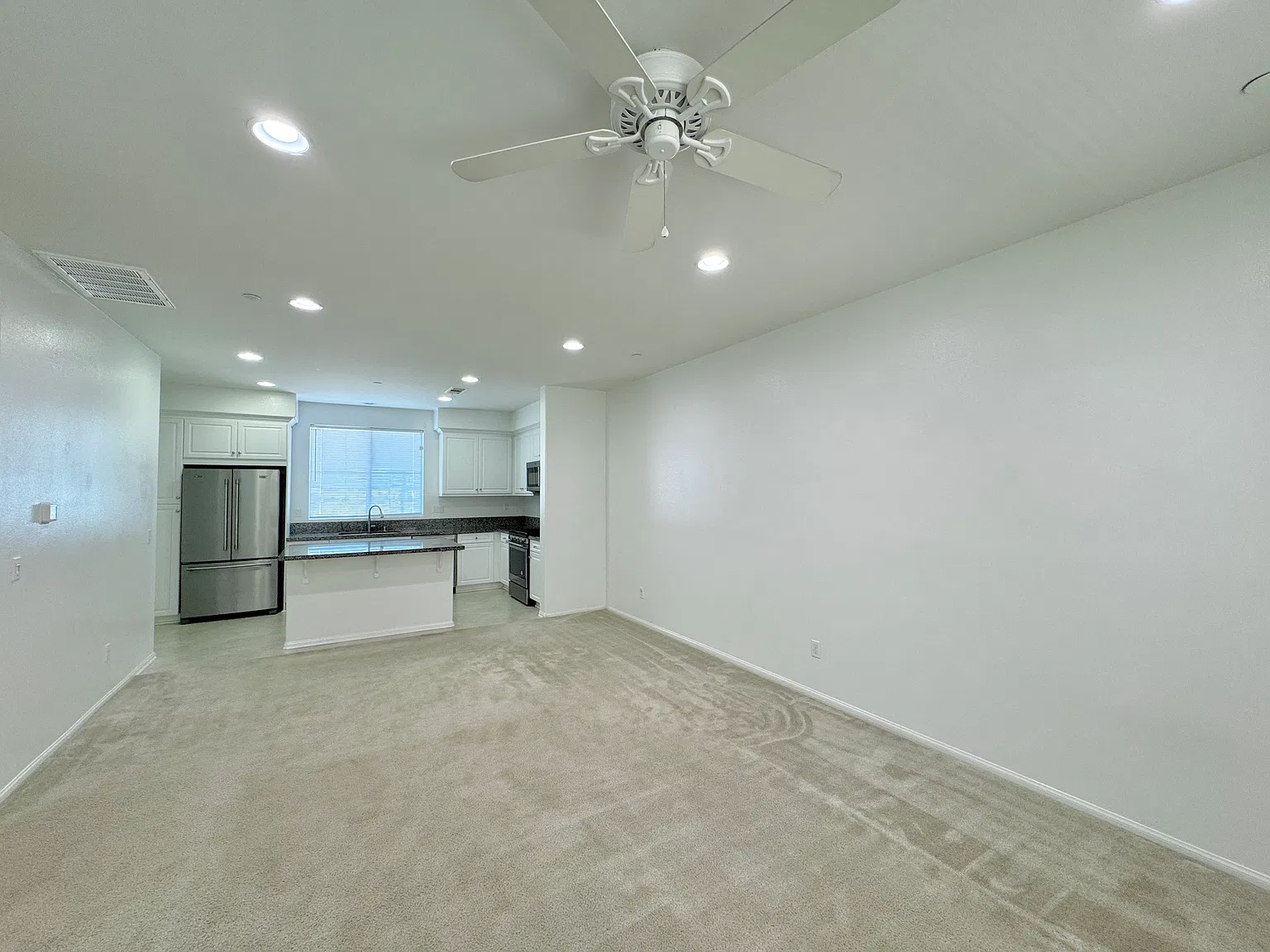 3 bed, 1537 sqft, $3,100 — Photo 3