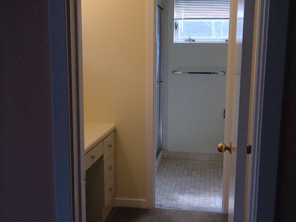 3rd image of 101 Continental Dr