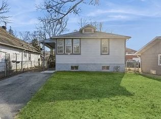 225 S Channel Dr, Round Lake Beach, IL 60073