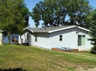 314 Best Point Dr, Madison, SD 57042